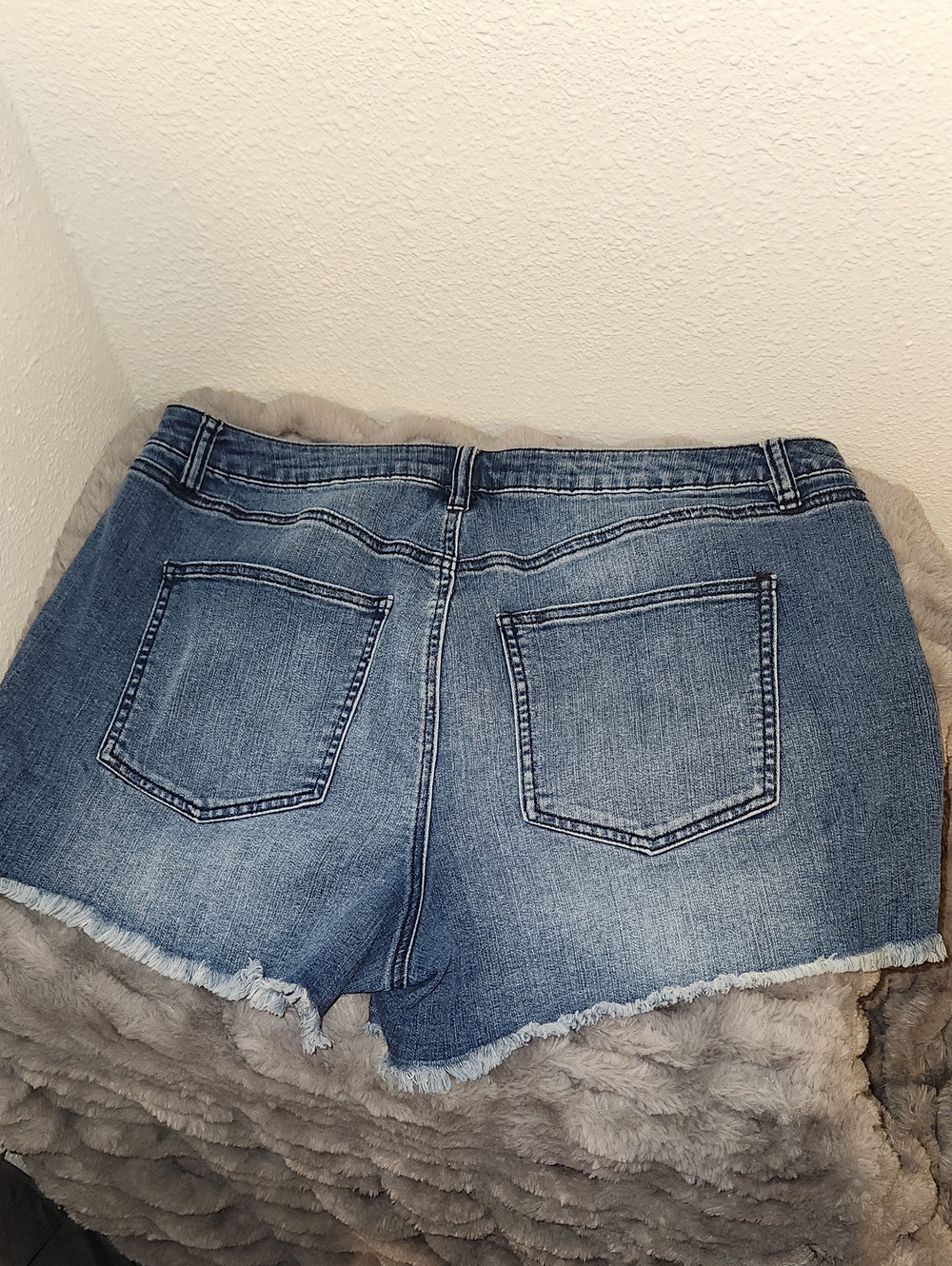 Refuge Distressed Denim Cutoff Shorts - Picture 3 of 3